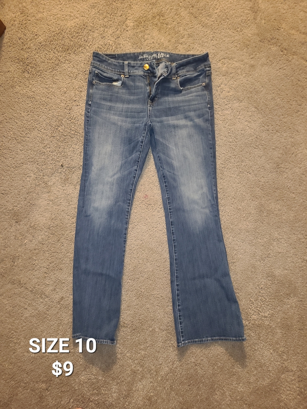 American Eagle Outfitters Women's Boot Cut Jeans in Blue Wash